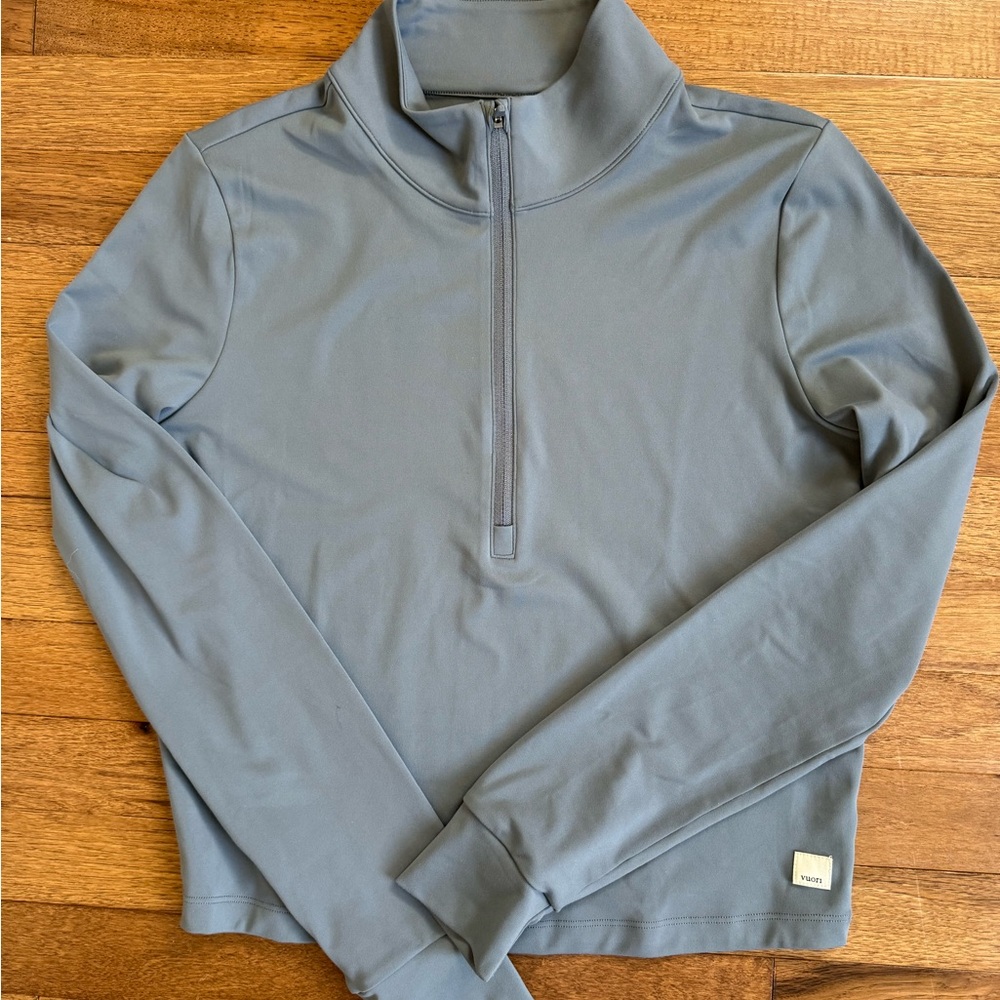 VUORI CROPPED 1/4 ZIP TOP SIZE LARGE Color Peacock